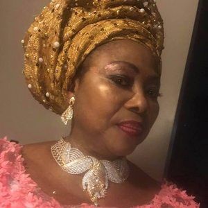 Meet your Posher, Victoria